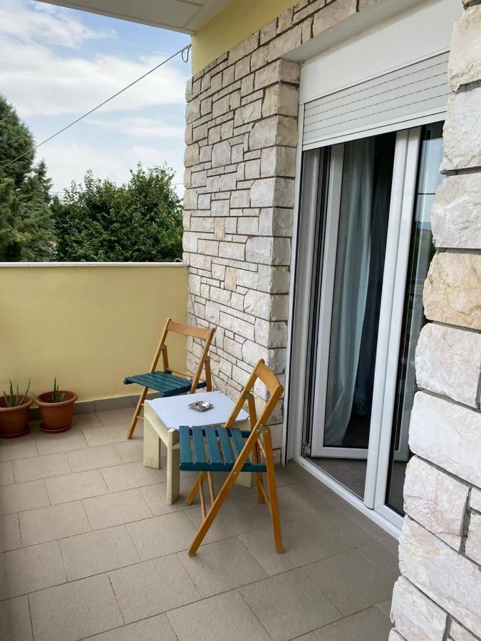 Polys Apartment And Paraskevi Studio With View Ptolemaida Exterior photo