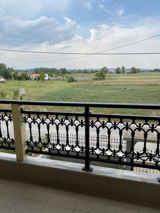 Polys Apartment And Paraskevi Studio With View Ptolemaida Exterior photo