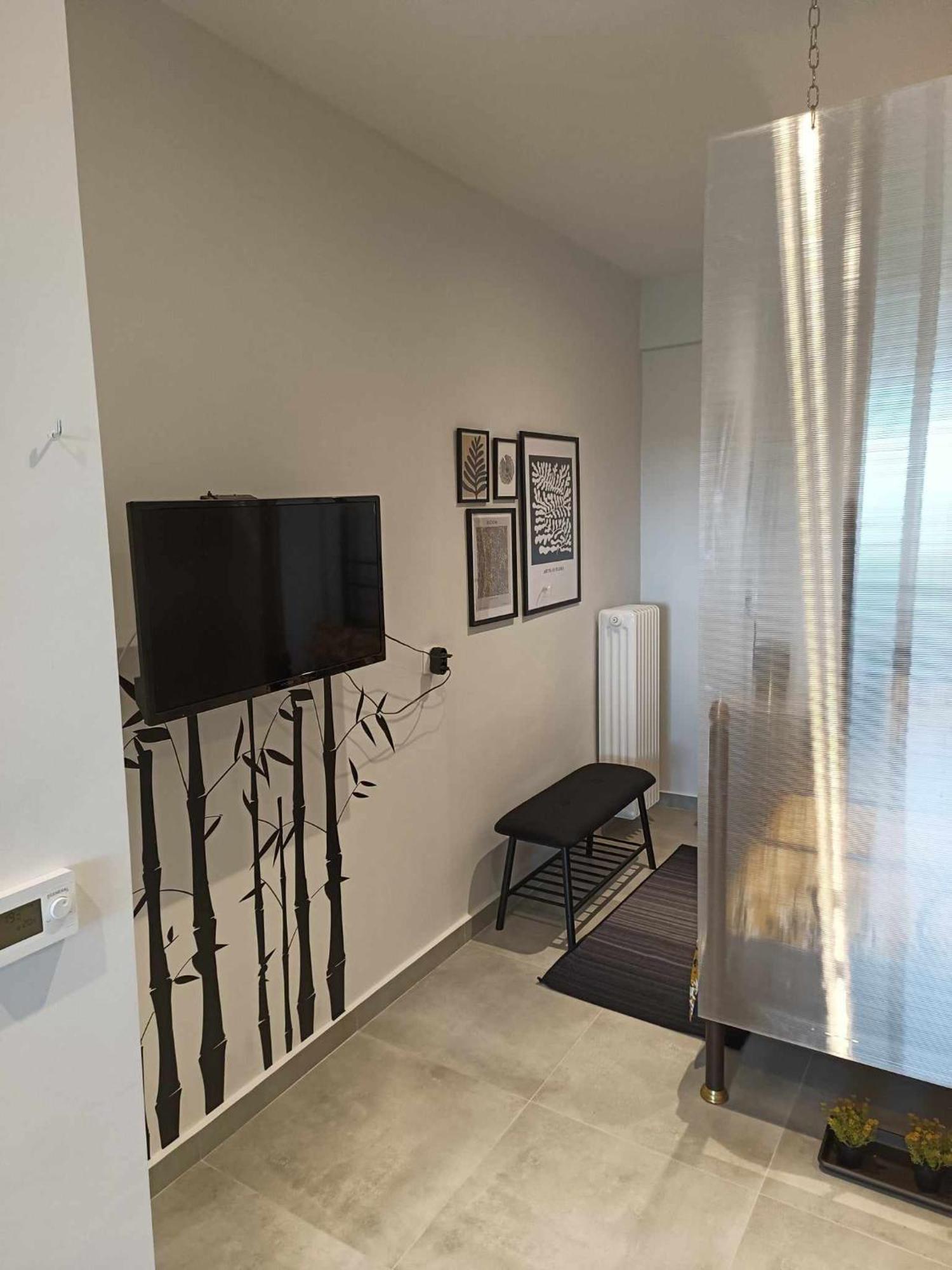Polys Apartment And Paraskevi Studio With View Ptolemaida Exterior photo